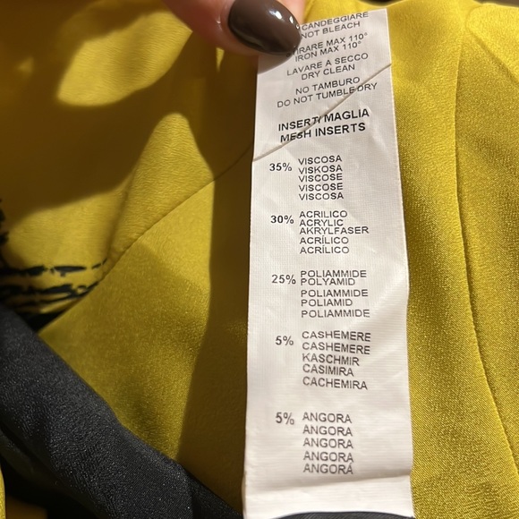 Siste’s Italian Long Sleeve Black and bright yellow-ish Green print Dress - Picture 6 of 6